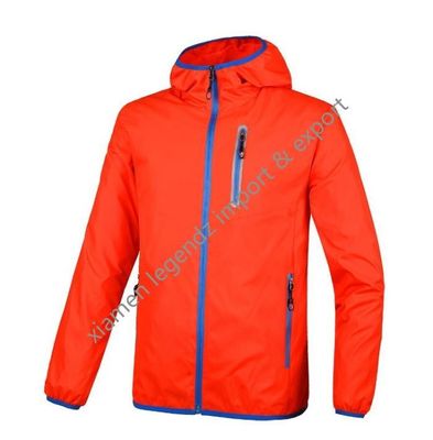 OEM แจ็คเก็ต Windproof น้ำหนักเบา แจ็คเก็ต Windbreaker คลาสสิก Packable