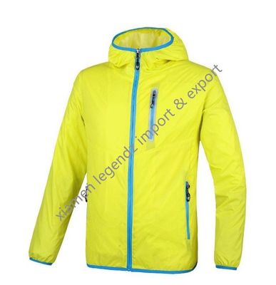 OEM แจ็คเก็ต Windproof น้ำหนักเบา แจ็คเก็ต Windbreaker คลาสสิก Packable